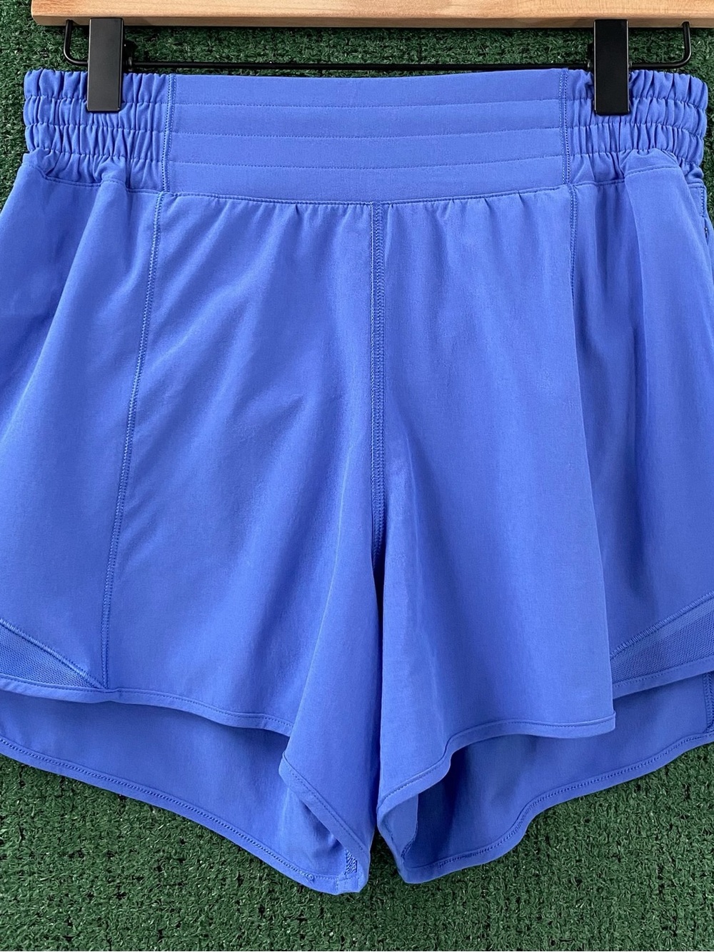 Lululemon Hotty Hot Wild Indigo Lined Short  Women’s Size 6